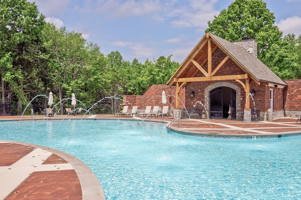 pool_cabana